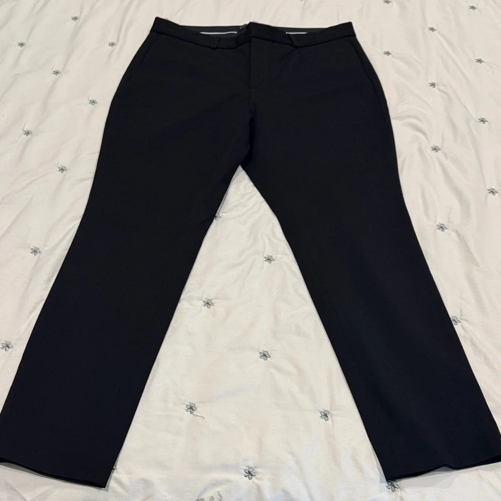 Banana Republic Women’s Black Dress Pants Sloan Curvy Fit - Picture 2 of 7